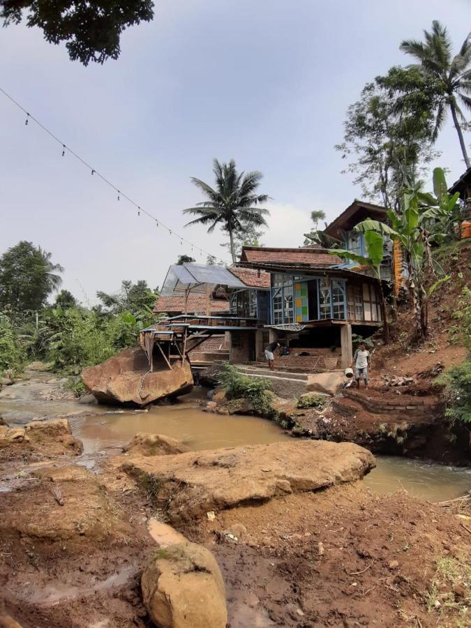 Kai Swargaloka Otel Bandung Dış mekan fotoğraf